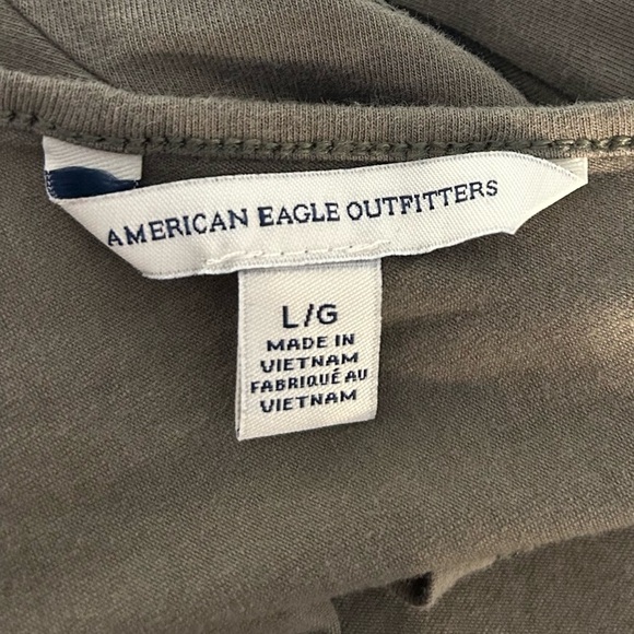 American Eagle army green crop top w/ criss cross back detail - Size Large - Picture 4 of 5